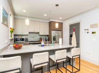 142 Willard St #5, Quincy, MA 02169