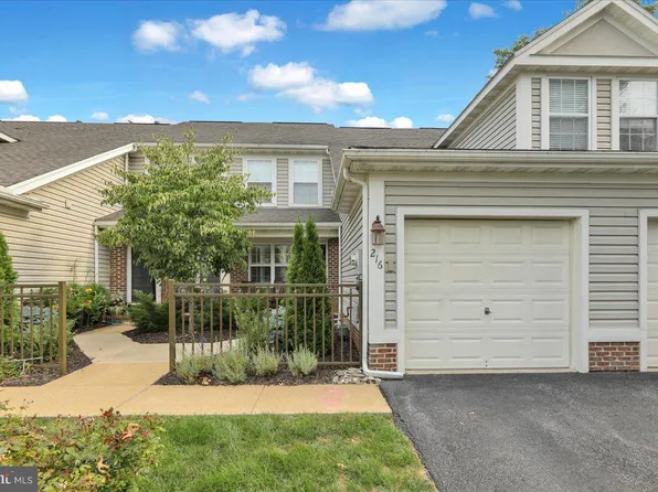 216 Oak Hill Ln, Wyomissing, PA 19610