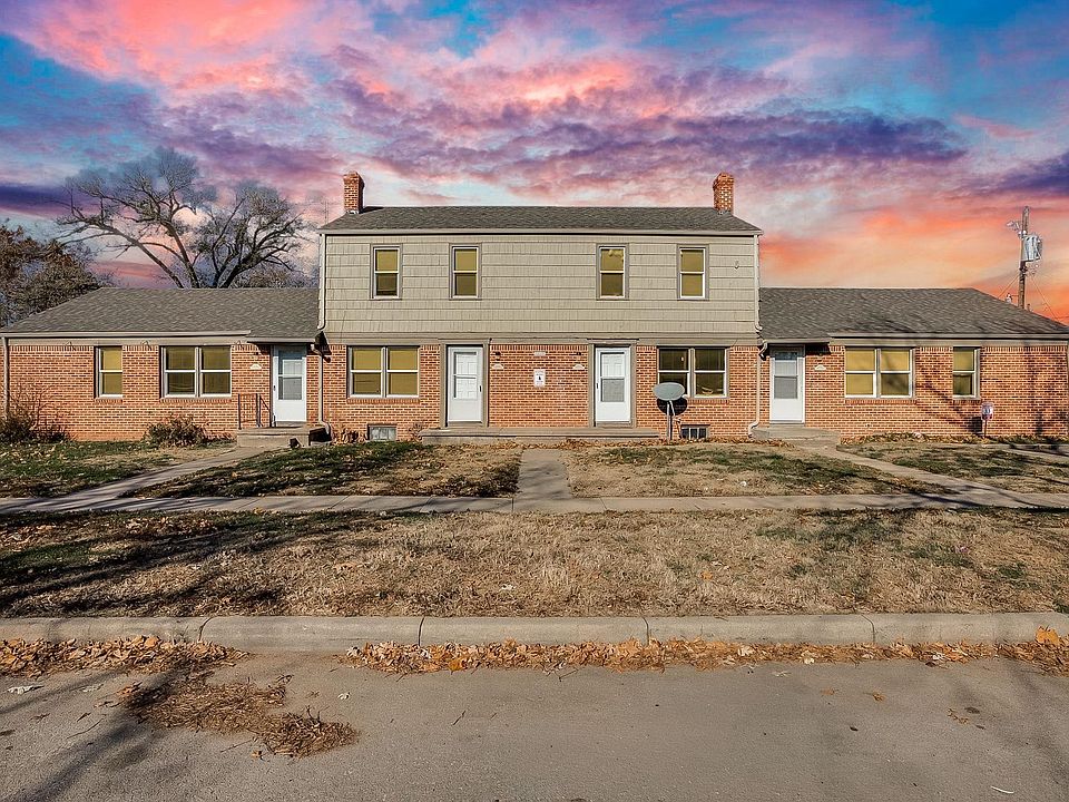 1st image of 2801 E Harry St