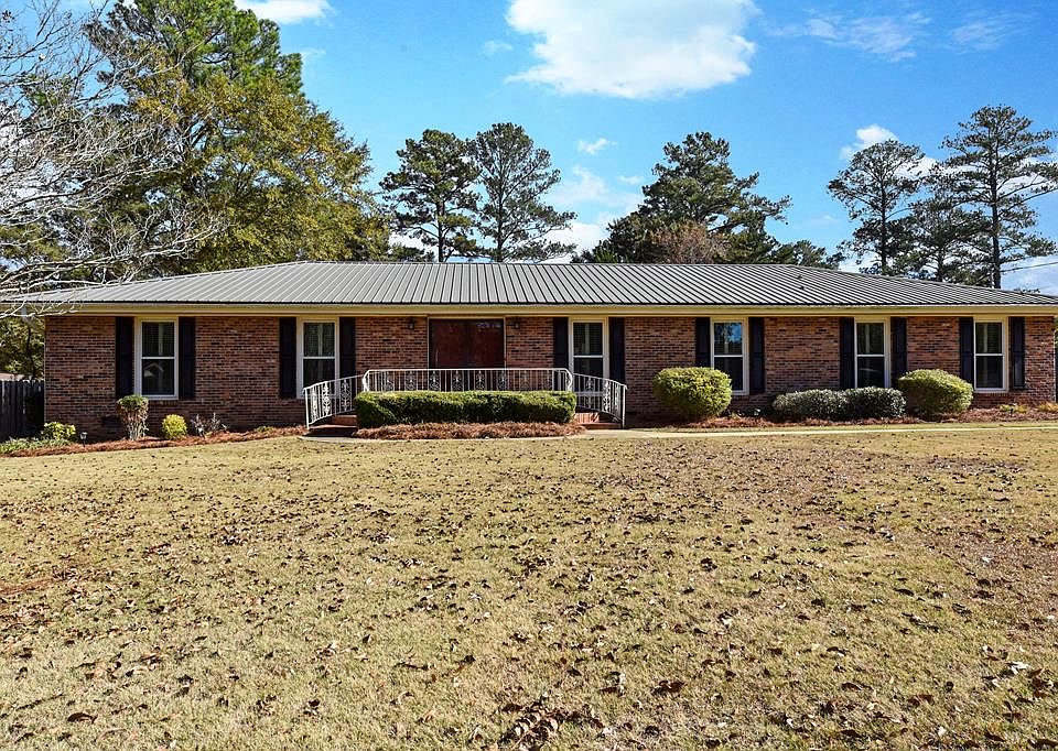 1st image of 1904 Azure Dr