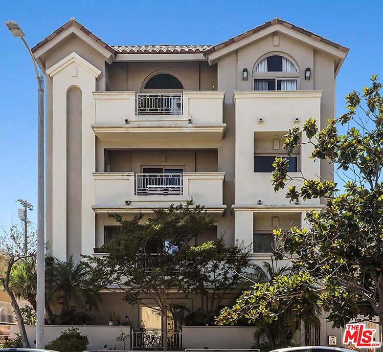 1st image of 1409 Armacost Ave APT 201