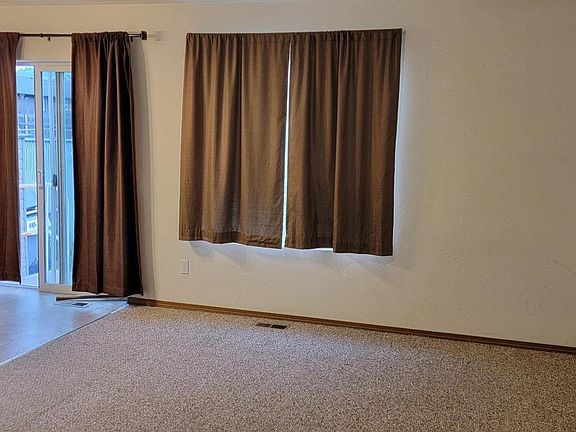 4th image of 1614 E Coeur D Alene Ave #A