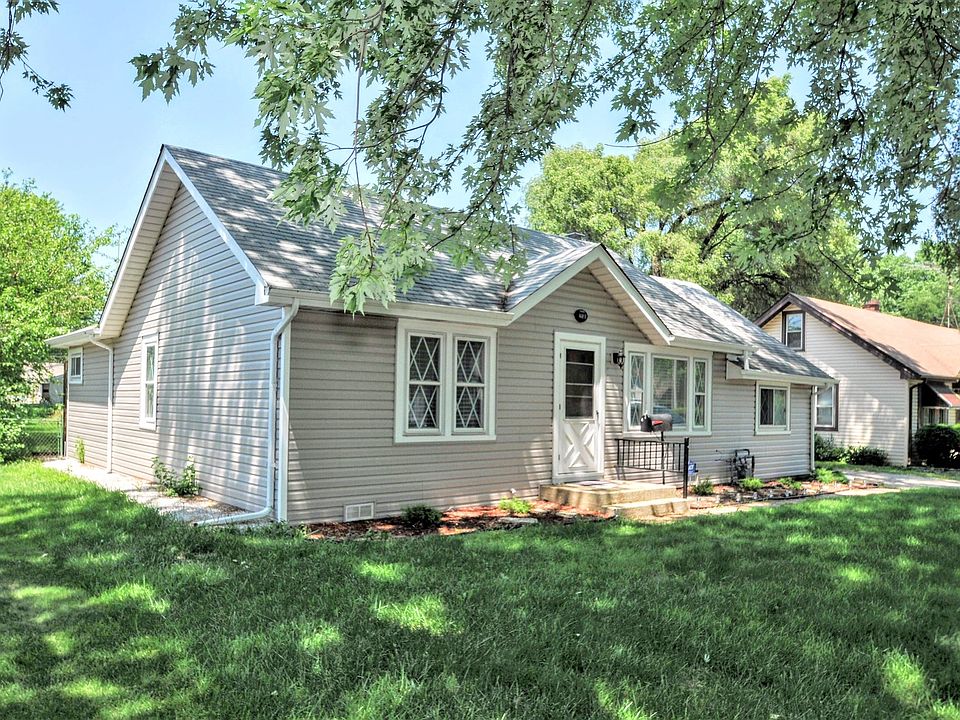 1st image of 2938 Sandra Ave