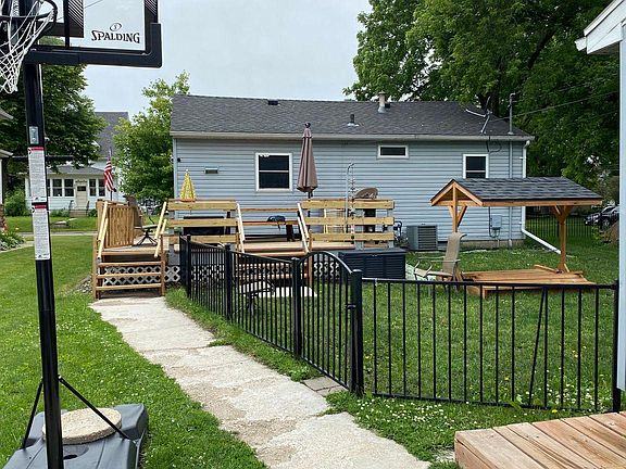 3rd image of 814 Minnesota Ave