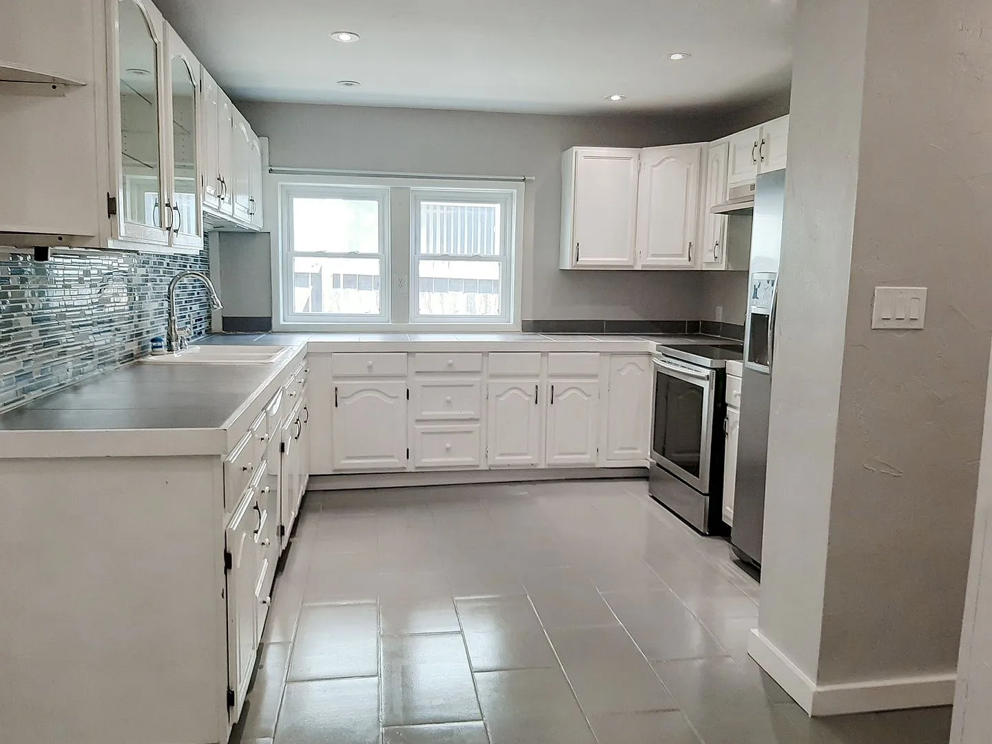 Beautiful 3-Bedroom Home in the Heart of Old Town Fort Collins! — Photo 3