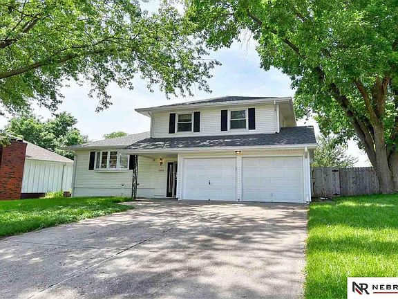 3rd image of 1308 Thomas Dr