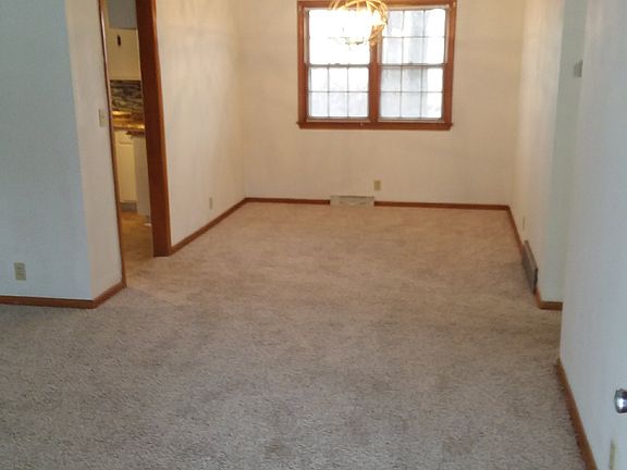 Formal Dining Rm