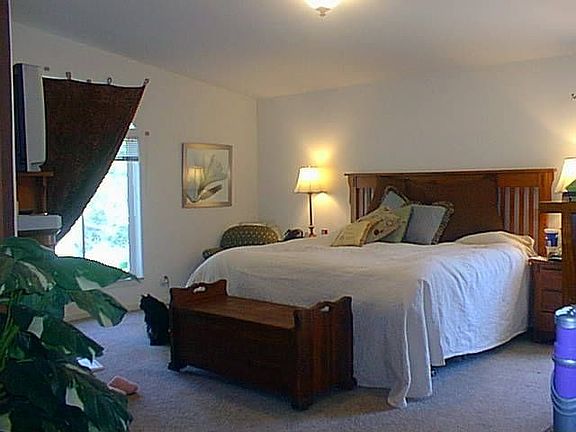 Large Master with en Suite Office