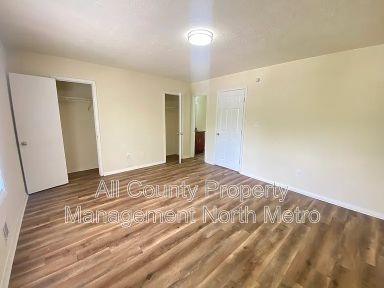 3054 Destin Cir — Photo 8