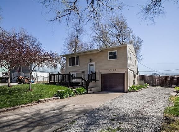 2nd image of 1517 N Seminole Dr