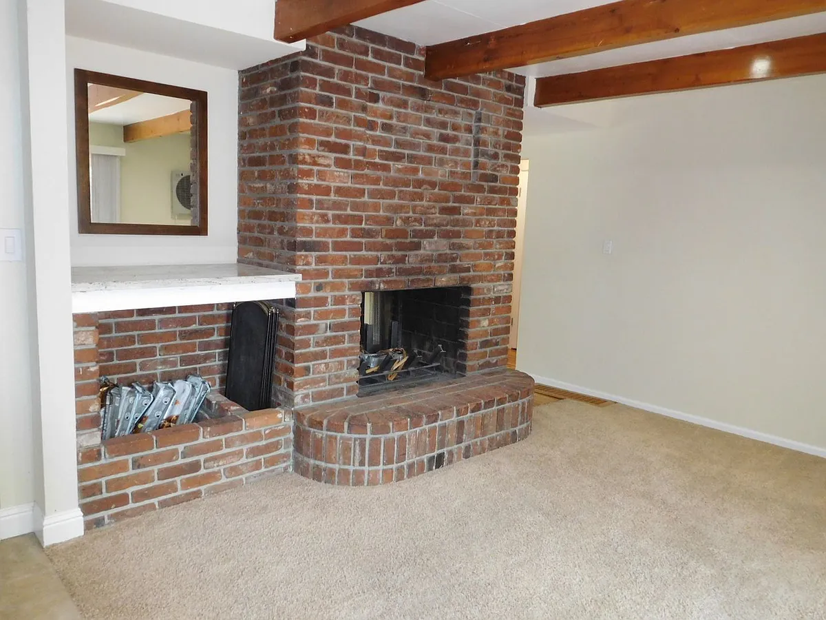 Building Photo - 1190 Alturas Ave
