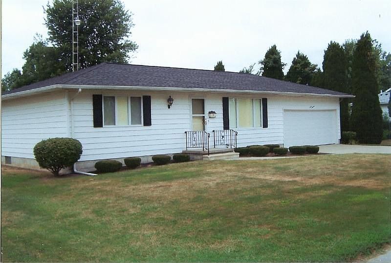 2nd image of 313 Race St