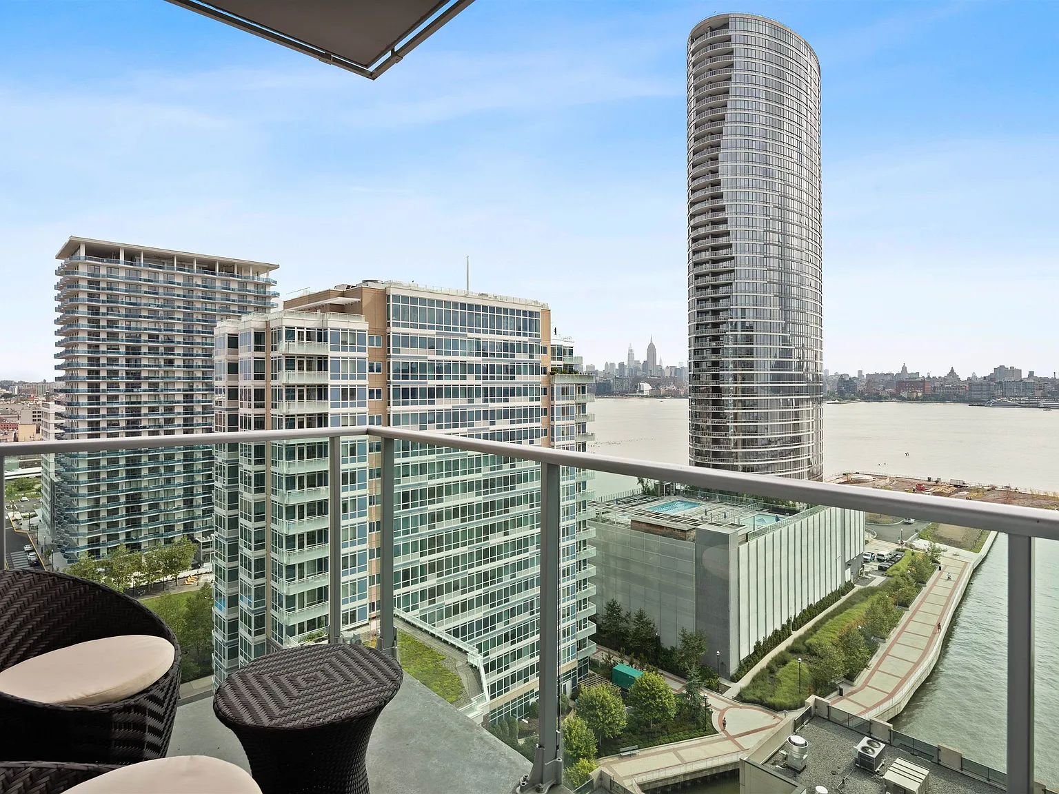 Shore North — Photo 1