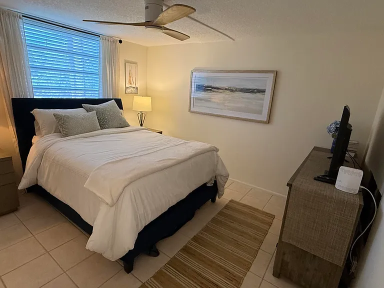 111 SE 3rd Ave #108 — Photo 32