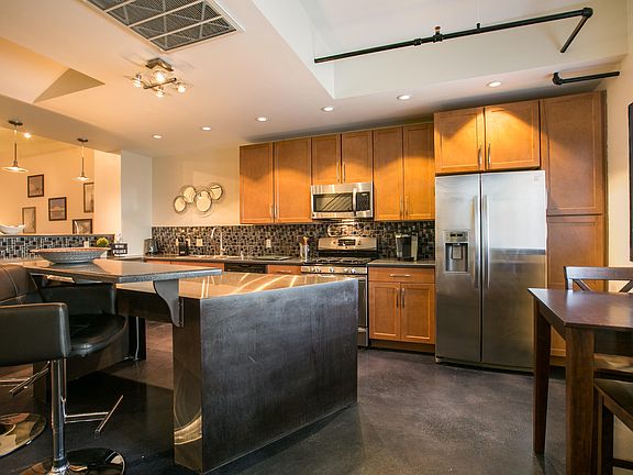 5th image of 219 Central Ave NW #507