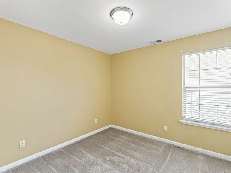 166 Boulders Ct — Photo 17