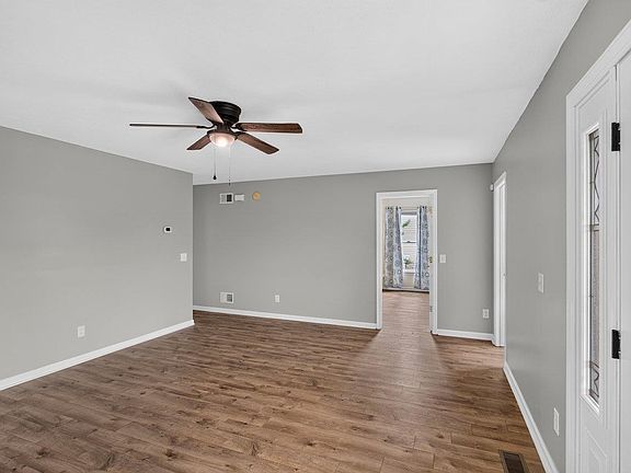 5th image of 2110 Ramblewood Rd