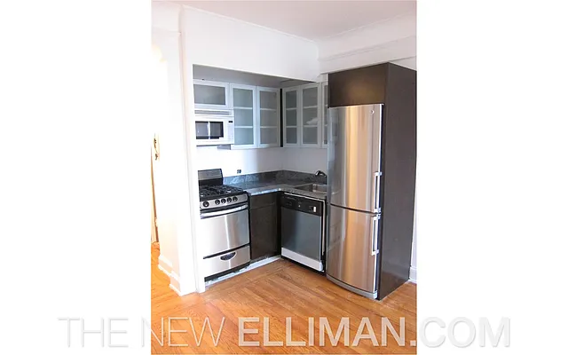 Rented by Douglas Elliman | media 26