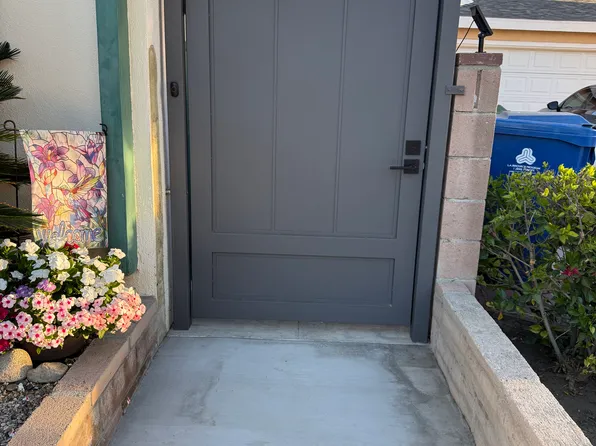 18645 Liggett St, Northridge, CA 91324