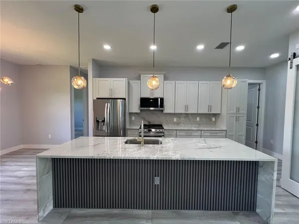 1104 Alaska AVE, LEHIGH ACRES, FL 33971
