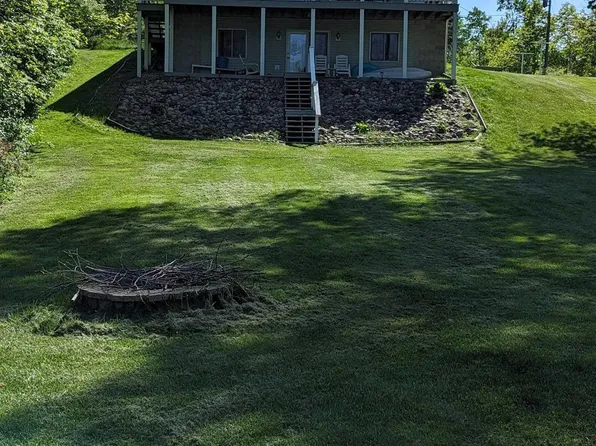 7584 Maggys Bay Dr, Hale, MI 48739