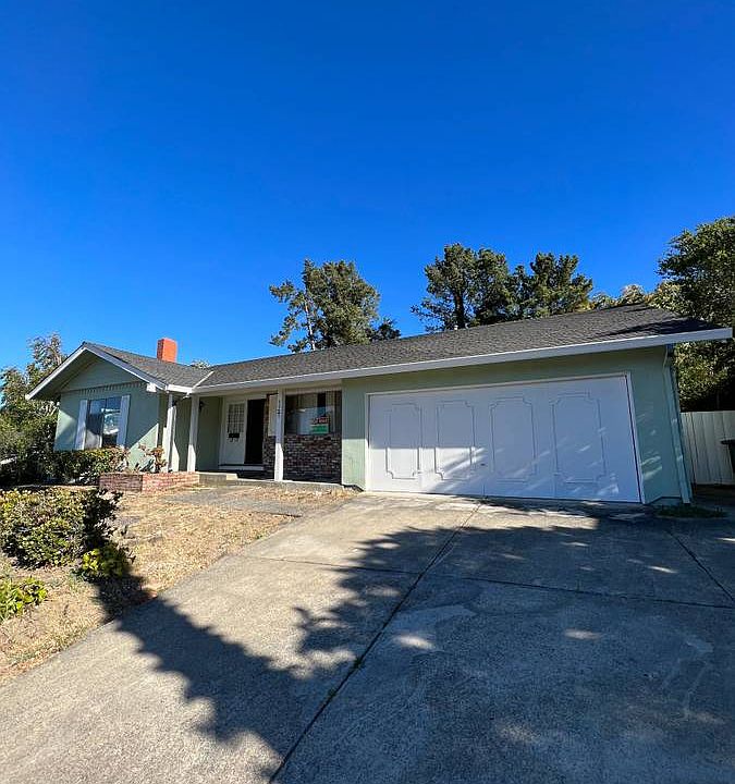 1st image of 3025 Trousdale Dr