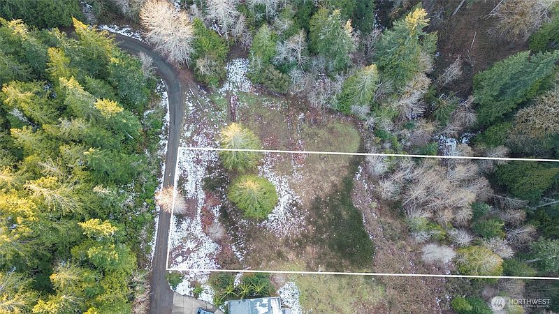 4th image of 221 E Linda Vista Court