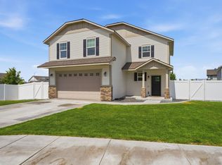 4309 Santa Cruz Ln, Pasco, WA 99301
