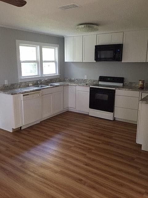 1st image of 1623 Rochelle St