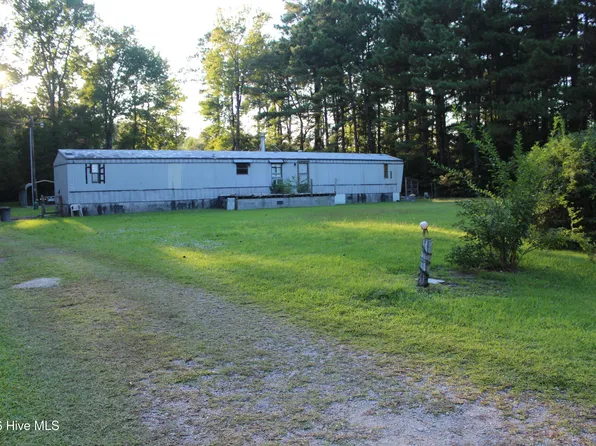 275 Pine Cliff Road, Havelock, NC 28532