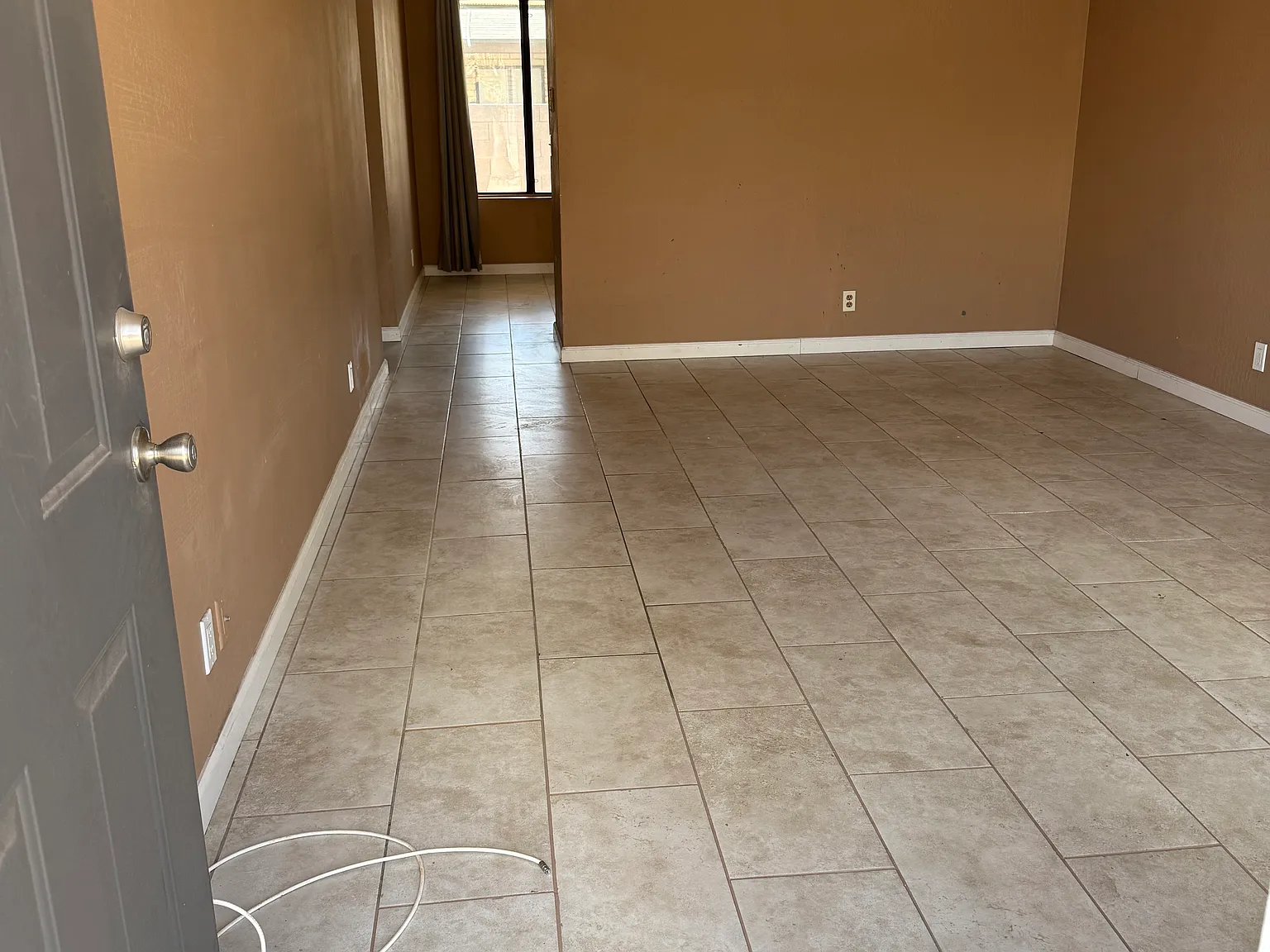 2 bed, 863 sqft, $1,000 — Photo 2