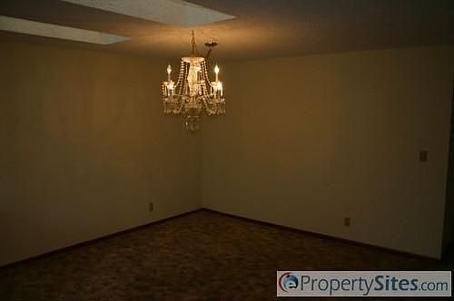 5th image of 1333 Beach Ave APT 3