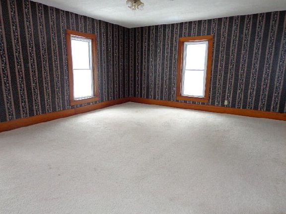 5th image of 866 S Sandusky Ave