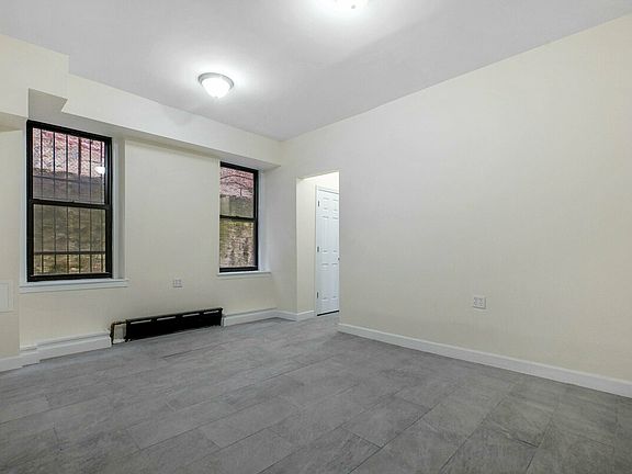 2nd image of 266 E 21st St #Ll1