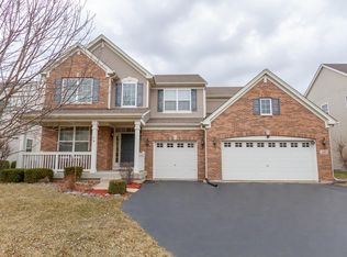 149 Redmond Dr, Gilberts, IL 60136