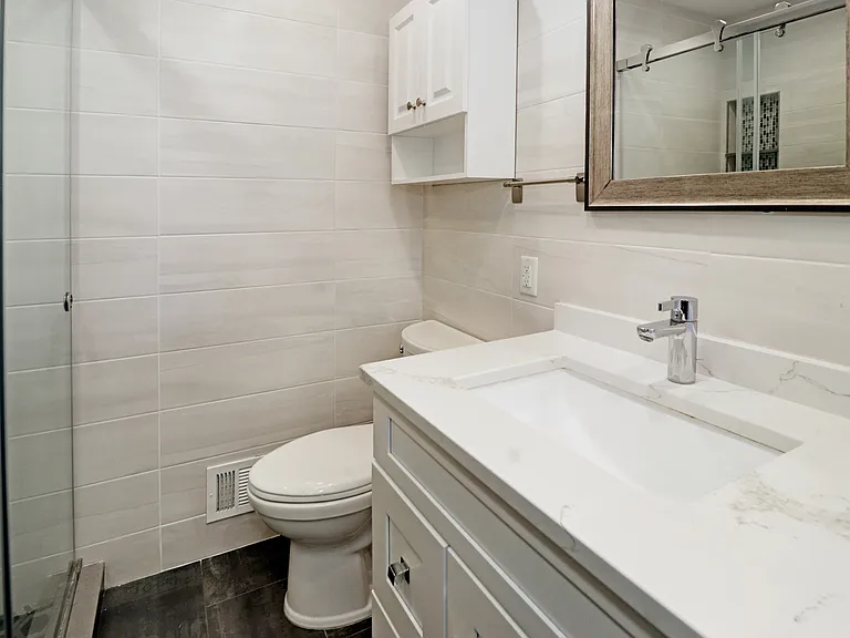 246 Main St #6 — Photo 16