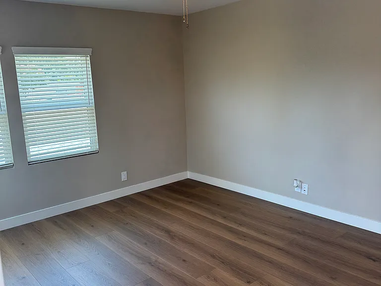 Living Room w/ Fan Light & Led Lighting