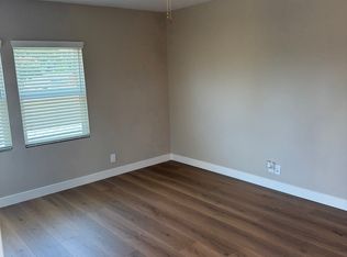 4842 1/2 Lakewood Blvd #4842-1/2, Long Beach, CA 90808