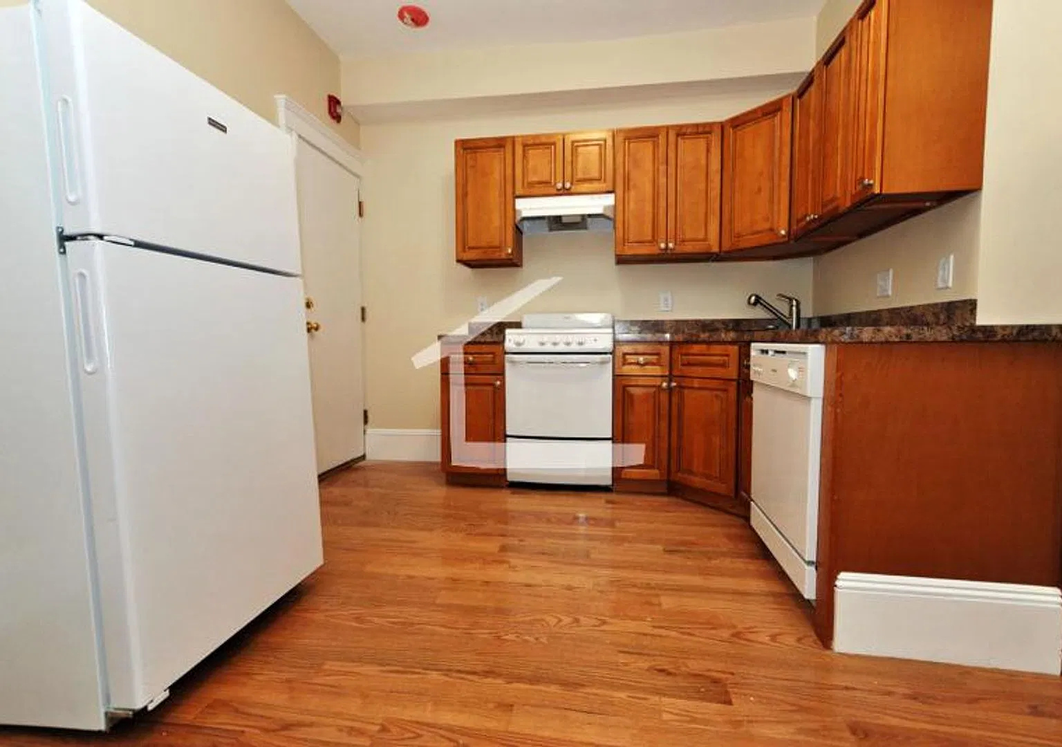 887 Huntington Ave — Photo 2