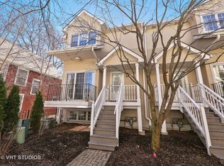 1126 Schneider Ave, Oak Park, IL 60302