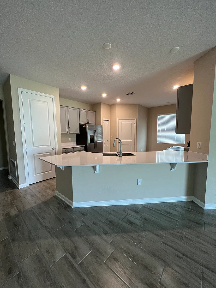 Building Photo - 9430 Citrus Pointe Dr