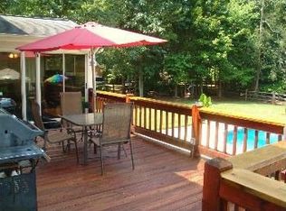 817 Amanda Dr, Matthews, NC 28104