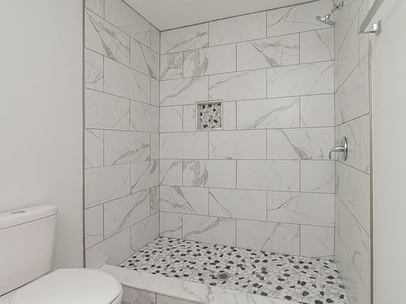 4th image of 1473 Briarcliff Dr