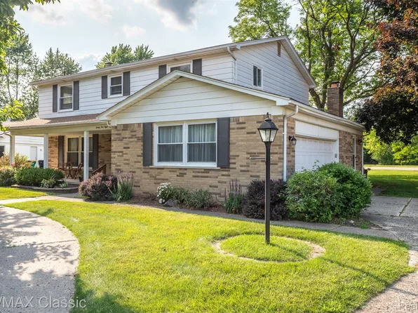 25886 Branchaster Rd, Farmington Hills, MI 48336