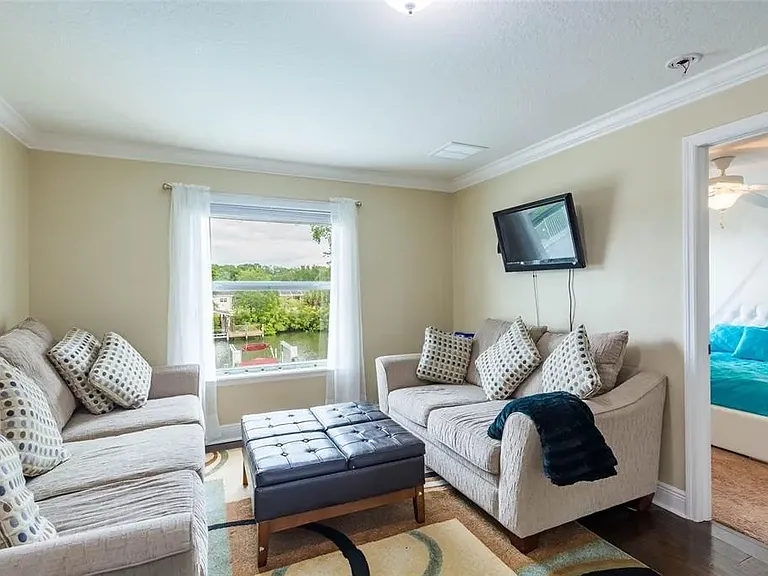 425 Bahama Grande Blvd — Photo 21
