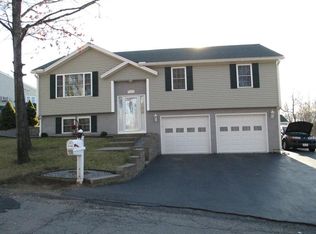 67 John St, Gardner, MA 01440