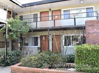 3035 NE 130th St APT 5, Seattle, WA 98125