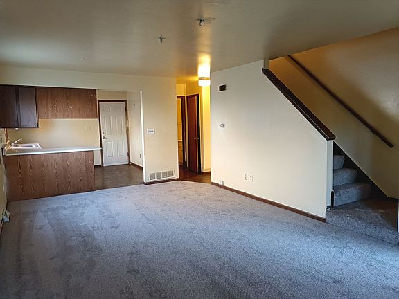 3rd image of 8531-33 W Fairy Chasm Dr