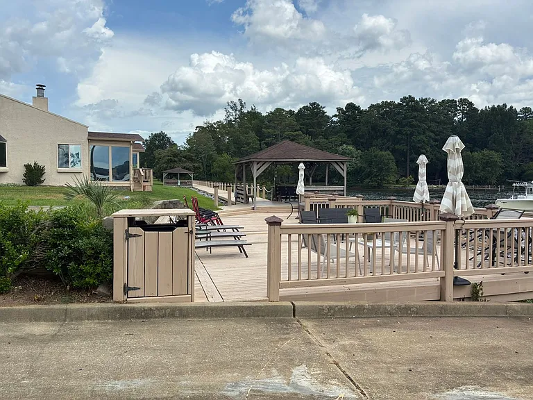 40 Boardwalk Ln — Photo 22