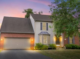 9406 Cadogan Ct, Powell, OH 43065